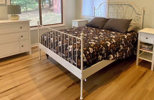 Higgins Lake House | The Wayfarer- Walk to Higgins Lake