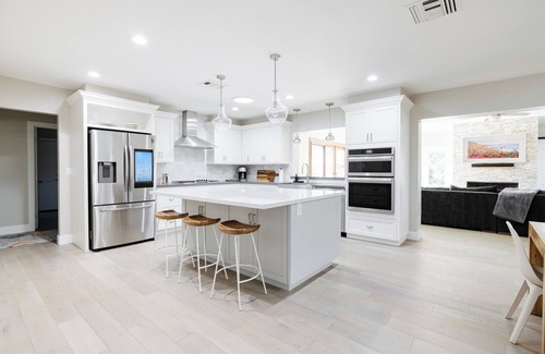 Alhambra House | The Westwind by LuxeKey | Central Phoenix Boho Home w/Pool, Spa & Casita