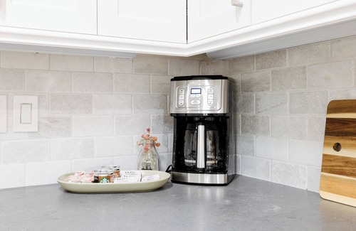 Alhambra House | The Westwind by LuxeKey | Central Phoenix Boho Home w/Pool, Spa & Casita