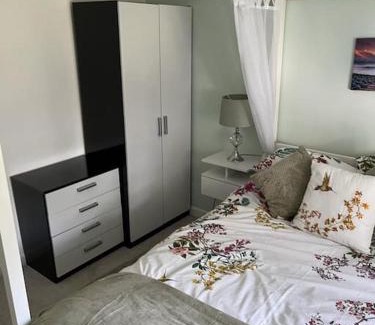 Westleigh Apartment | The White House Cottage