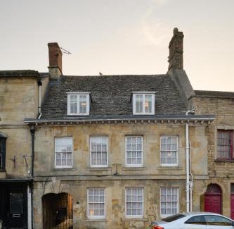 Chipping Norton House | The Wine Merchants House in Chipping Norton