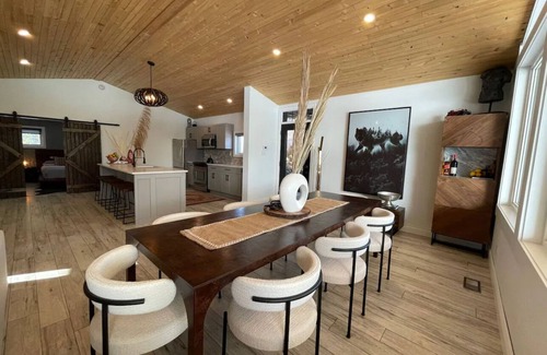 L'Amable Cottage | The Wolf’s Den 🐺🌙