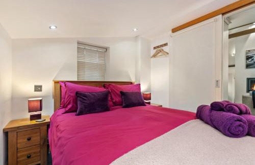 St Brides Apartment | The Woodland Retreat Pembrokeshire Dog-friendly