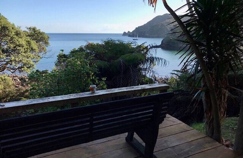 Great Barrier Island House | “The Yard Master” Schooner Bay