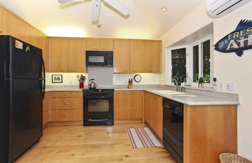 Lanikai House | The Yellow Cottage in Lanikai: Your Perfect Island Getaway!