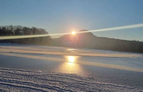 Karnburg Condo | The1st Guesthouse "Lake View Guest Rooms"