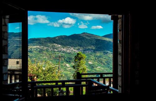 Mesaia Trikala House | Theasis suites-Ορεινή Φιλοξενία