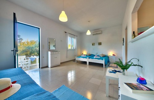 Gaios Apartment | Theodora Apartments - Paxos