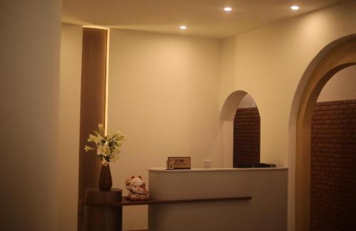 Moc Chau Hotel | TherHouse