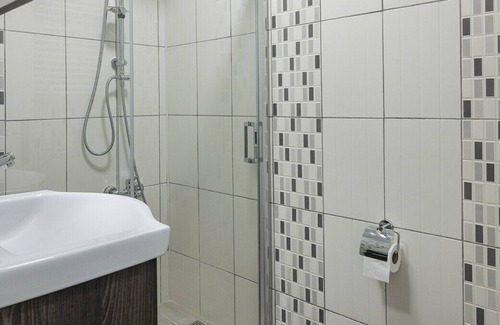 Bebek Apartment | This apartment is a 3 bedroom(s), 2 bathrooms, located in Beşiktaş, İstanbul.