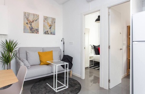 La Bordeta Apartment | This apartment is a 2 bedroom(s), 1 bathrooms, located in Barcelona, Catalunya.