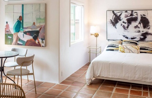 Montecito Cottage | This cottage is a 0 bedroom(s), 1 bathrooms, located in Montecito, CA.