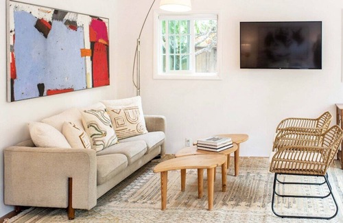 Montecito Cottage | This cottage is a 0 bedroom(s), 1 bathrooms, located in Montecito, CA.