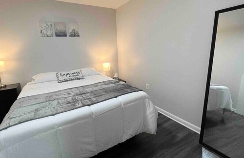 Reston Apartment | This guest suite is a 1 bedroom(s), 1 bathrooms, located in Reston, VA.