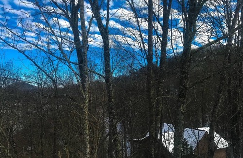 Wolf Laurel House | This house is a 4 bedroom(s), 3 bathrooms, located in Wolf Laurel, MARS HILL, NC.