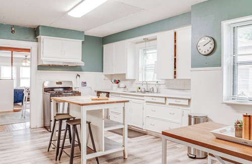 Abilene House | This house is a 4 bedroom(s), 2 bathrooms, located in Abilene, TX.