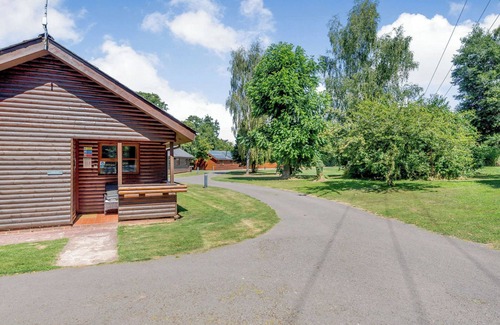 Kilcot Ski Chalet | This lodge is ideal for a couple a looking to take a short break away.
