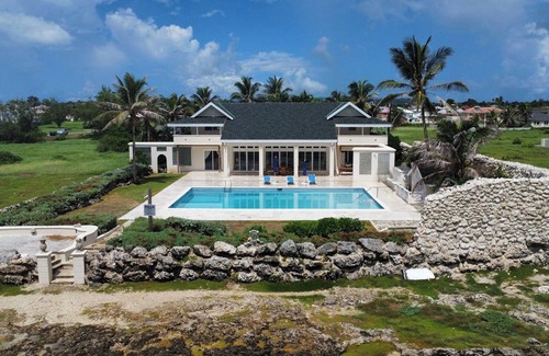 Long Bay House | This stunning 6 bedroom mansion, located on the serene East Coast of Barbados