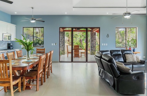 San Juan de Oriente House | This Villa is perfect for those seeking an unforgettable vacation experience.