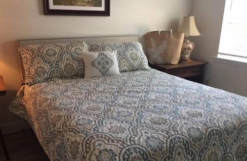 Village Green House | This Village Green Twin offers the perfect oasis for your next Cape May vacation.