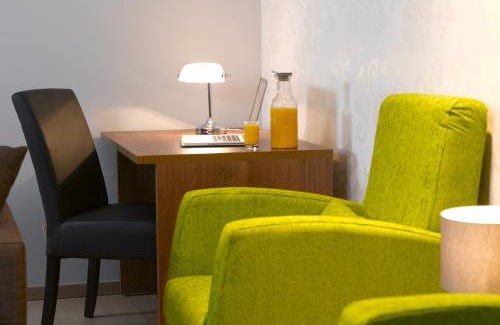 Chatelain Apartment | Thon Residence Florence Aparthotel