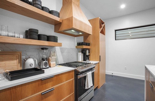 South Lamar House | Thonton Unit A & B