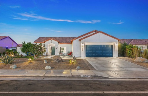 Thousand Palms House | Thousand Palms Escape Family Friendly, Arcade, Pool Fun Games