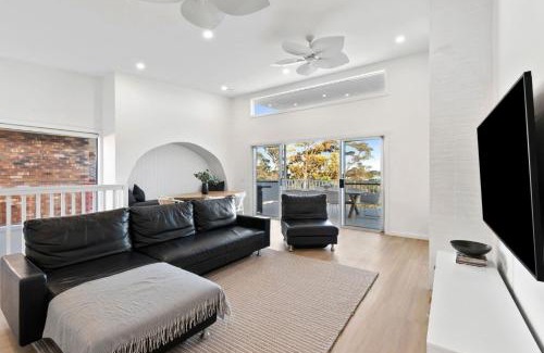 Malua Bay House | Three Beaches