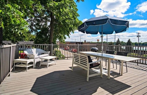 Alma Apartment | Three-Bedroom Apartment with River View