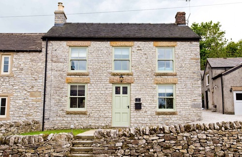 Taddington Cottage | Three bedroom cottage in pretty village location close to Bakewell and Buxton