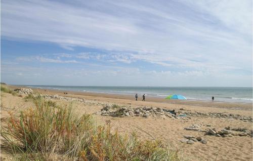 La Tranche-sur-Mer House | Three-Bedroom Holiday Home In La Tranche Sur Mer