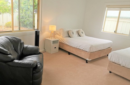 Mitchell House | Three-Bedroom house with two Bathrooms