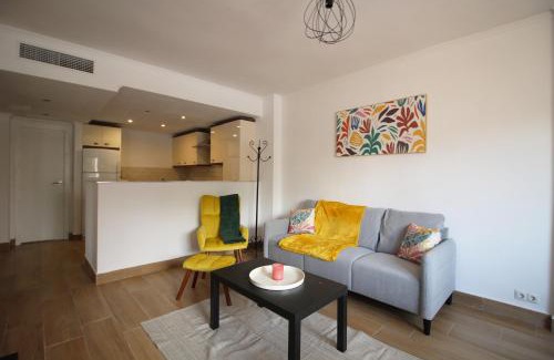 Diputacion de Rincon de San Gines Apartment | Three Bedroom Two Bathroom Apartment In Bellaluz