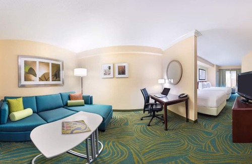 Biggar House | Three Convenient Room | Close to Gulf Coast Town Center | Enjoy Free Parking