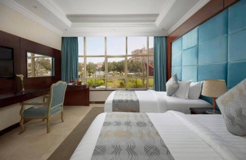Sari Street Hotel | Three Points Al Salama
