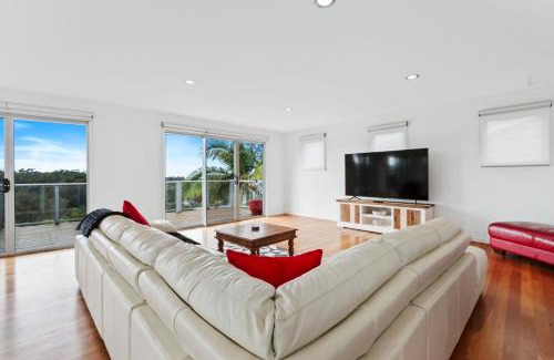 Long Beach House | Three Sisters at Long Beach managed by Batemans Bay Accom