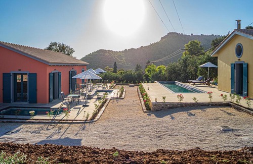 Assos Apartment | Throisma Studios with private Pool & Parking