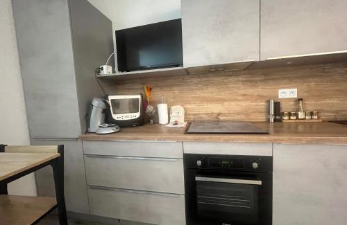 Le Couchant Apartment | TI TAHITI STUDIO-3MIN PLAGE-TERRASSE COSY-WIFI-PARKING - TOP PROS SERVICESConciergerie La Grande Motte