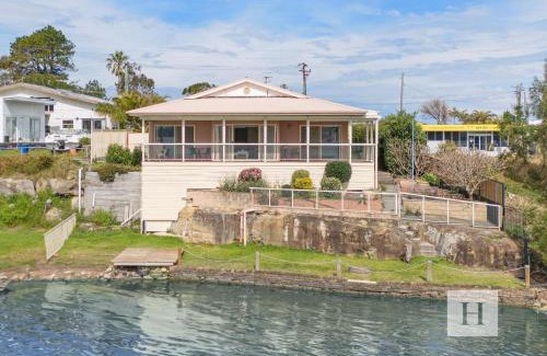 Toukley House | Tide view