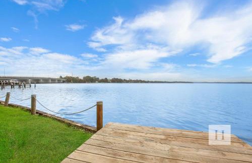 Toukley House | Tide view