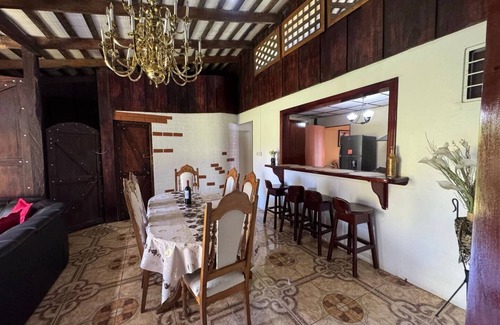 Tilaran House | Tilarán home Entire or private accommodation.