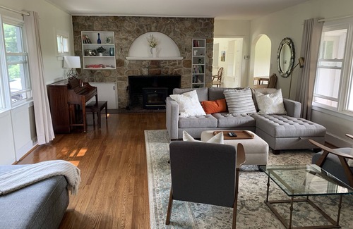 Mills River House | Tilt'n B Farm - Main House w/Horses, Views, Tennis, Trails, Fire Pit