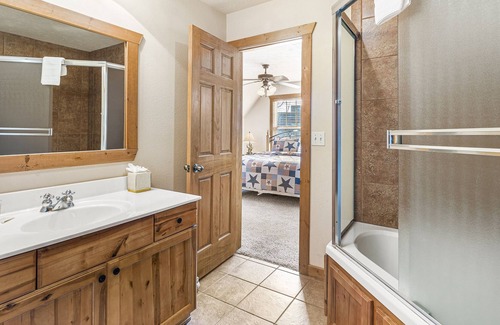 Reeds Spring Cabin | Timber Lodge 4 Bedroom Home by Redawning