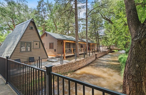 Colorado Springs Cabin | Timber Lodge Cabin 16