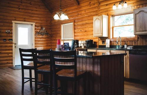 Amity Cabin | Timber Lodge Ranch - Bear Claw Cabin