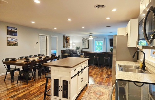 Forest House | Timber View Haven 10 Min LU & LYH Firepit Patio Playset