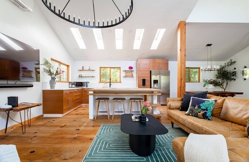 Town of Marbletown House | Timekeepers Retreat