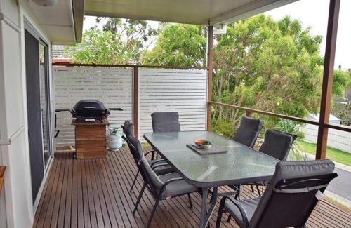 South West Rocks House | Timeout -Bring your own linen.