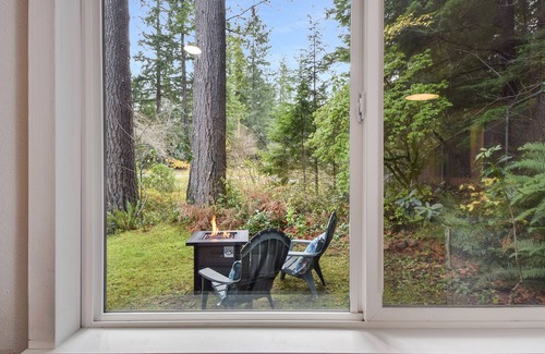 Riverbend Cabin | Tiny cabin nestled in the woods