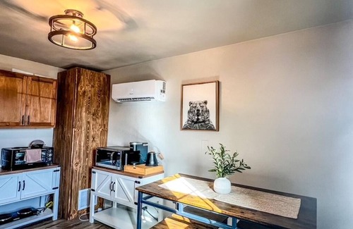 Harrison Cabin | Tiny Excursion Cabin 2 - Ontario Outpost